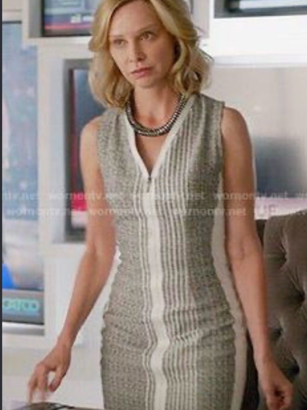 Elie Tahari Gray and White Sleeveless Knit Sheath Dress
